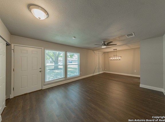 4th image of 12739 Thomas Sumter St