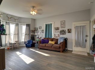 312 S Locust St, Monroe City, MO 63456