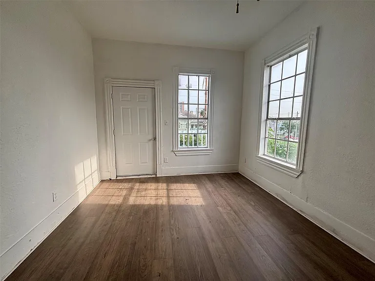 3410 Sealy St — Photo 17
