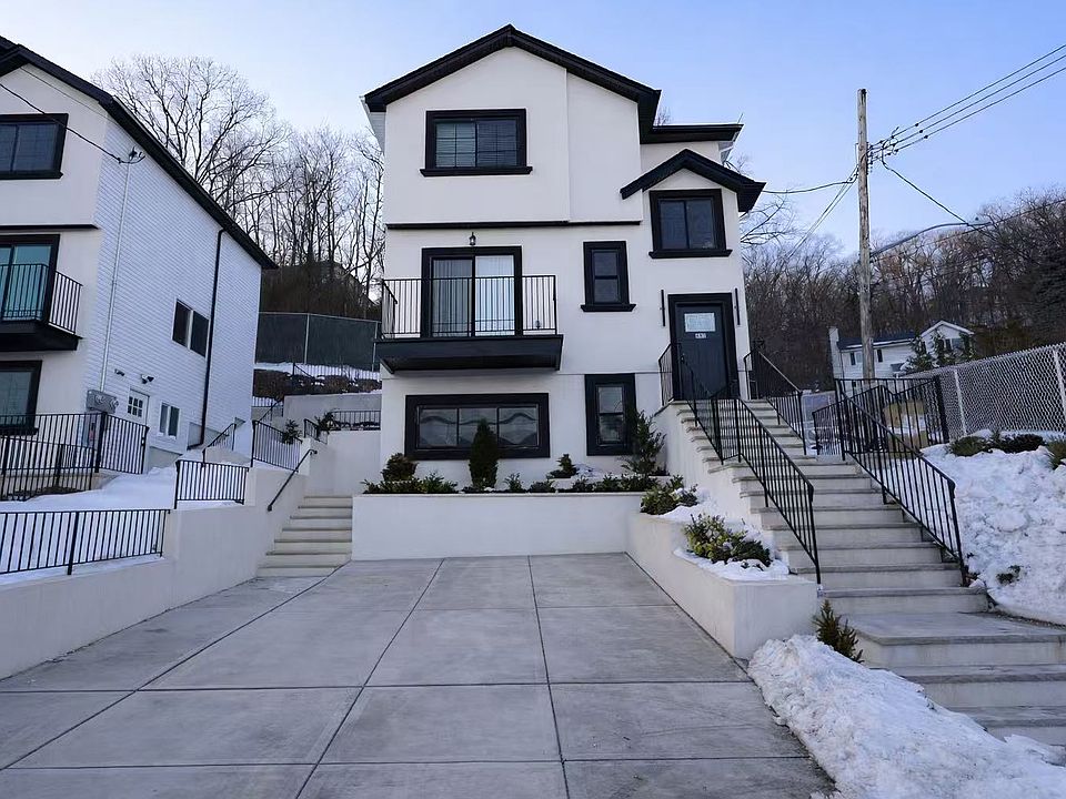 1st image of 802 Van Duzer St #1