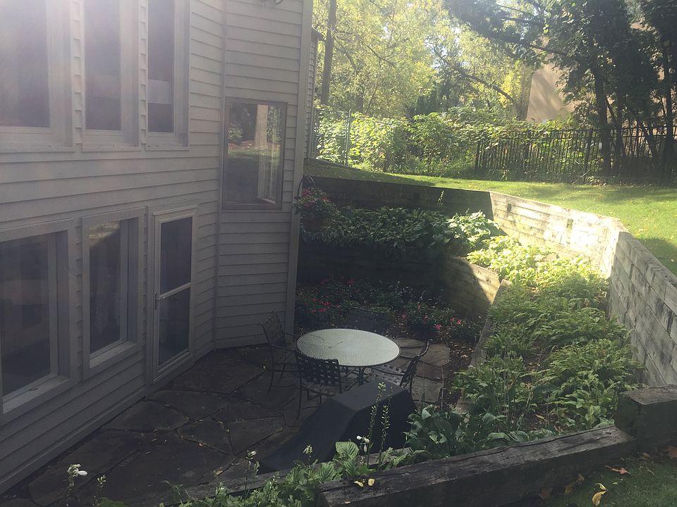 2nd image of 13800 Hill Ridge Dr