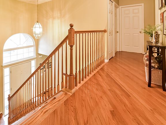 5th image of 5440 Mill Race Way