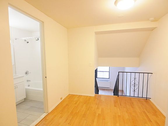 5th image of 105 Lexington Ave APT 3B