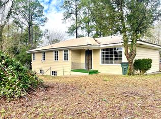 1728 Orchard Dr, Columbia, MS 39429