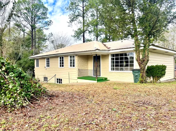 1728 Orchard Dr, Columbia, MS 39429