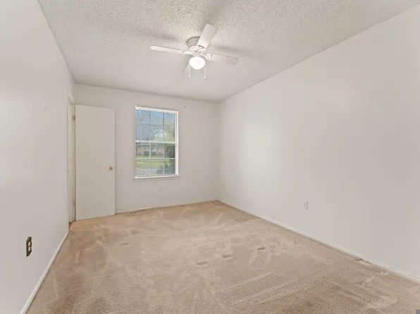 1713 Emmaline Dr, Baton Rouge, LA 70810