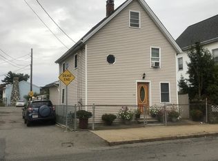 70 Quarry St, Fall River, MA 02723