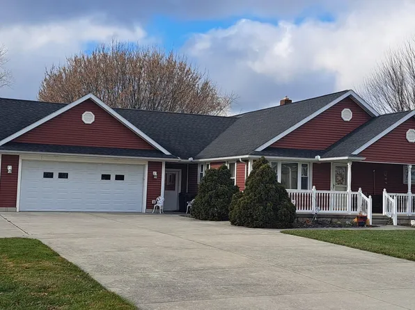 1751 Stewart Rd, Lima, OH 45801
