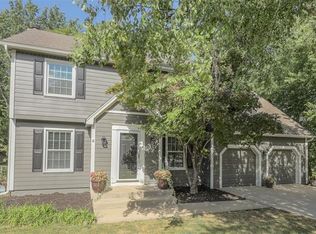 7800 W 115th St, Overland Park, KS 66210