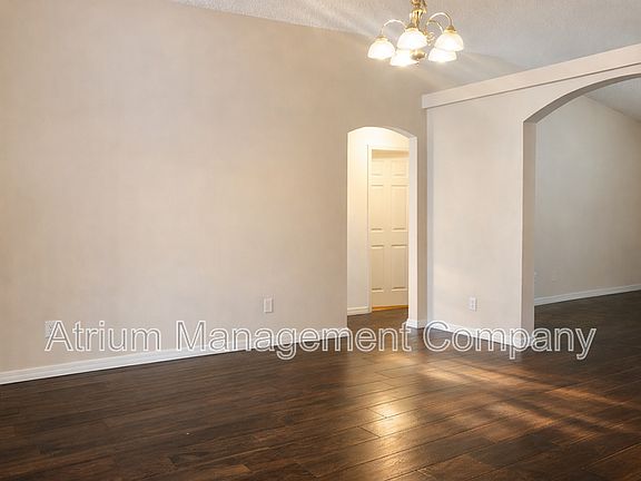 3rd image of 4006 Wilkes Dr