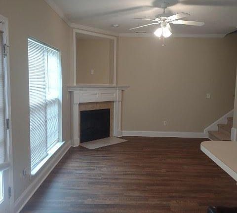 5th image of 2919 Aylesbury Dr