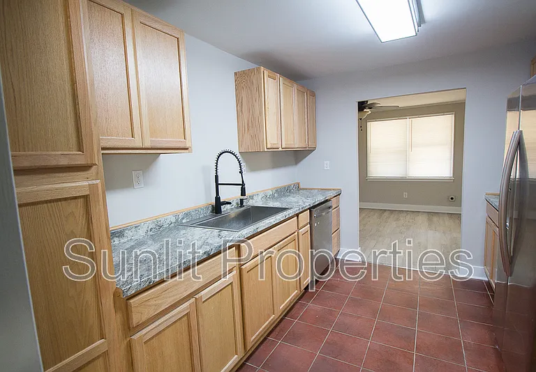2590 Danielsville Rd — Photo 30