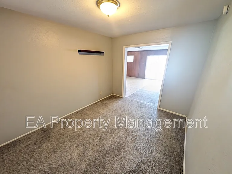 3204 La Veta Dr NE — Photo 12