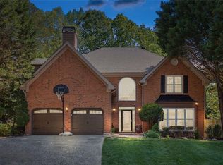 215 Rolling Mist Ct, Alpharetta, GA 30022