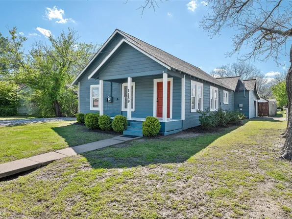 1129 Albert Broadfoot St, Bonham, TX 75418