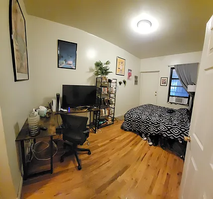 Rented by Voro New York | media 2