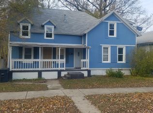921 W 8th St, Michigan City, IN