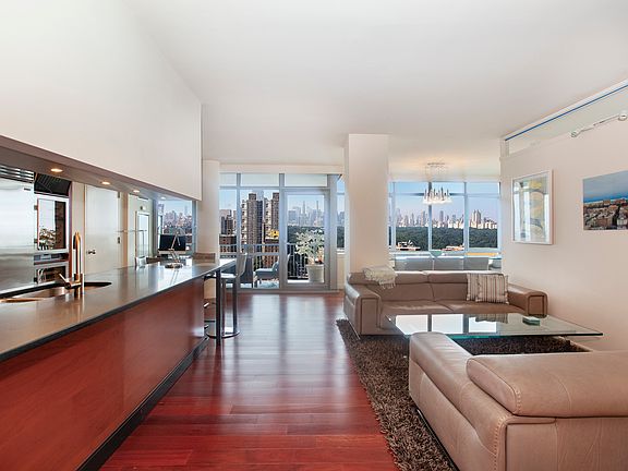 3rd image of 1485 5th Ave APT 20E