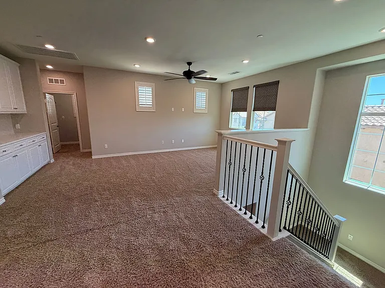 29052 W Hills Dr — Photo 17