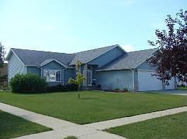 1st image of 921 Sommerset Dr