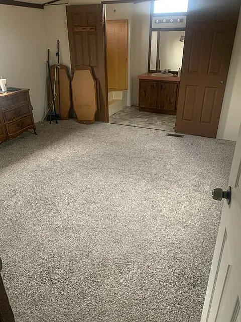 2 bed, 952 sqft, $1,200 — Photo 2