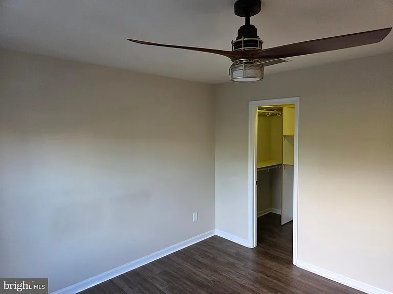 5504 Sacramento Mews Pl — Photo 25