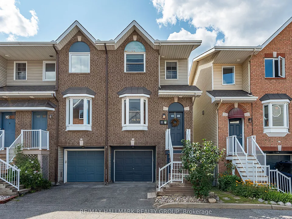 10 Hintonburg Pl #11