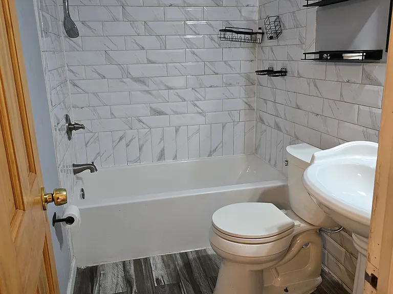 124 Hague St #1 — Photo 7