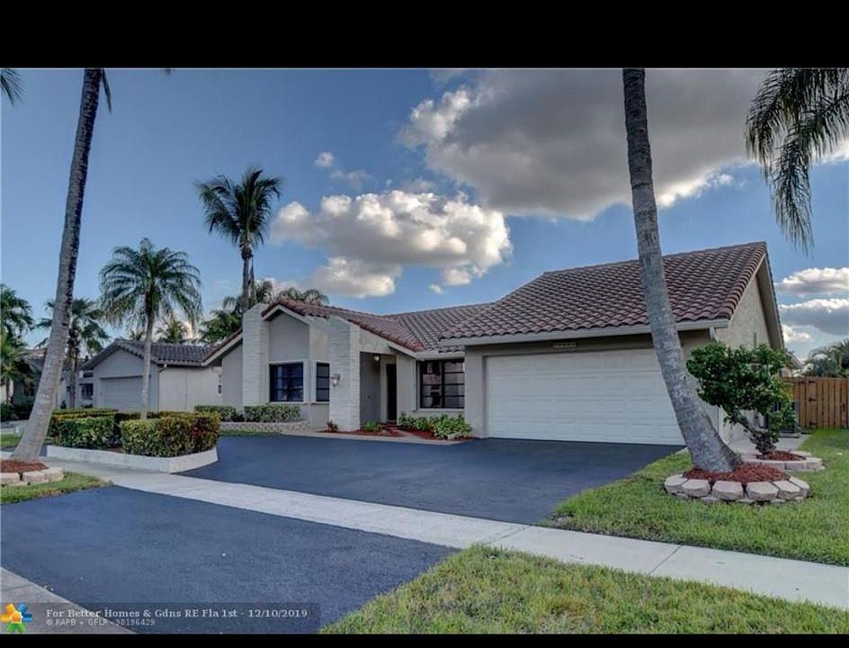 1st image of 10404 NW 5th Mnr