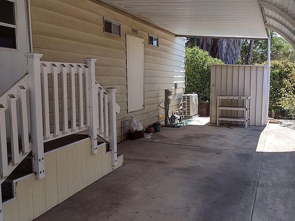 2nd image of 2300 E Valley Pkwy Spc 17