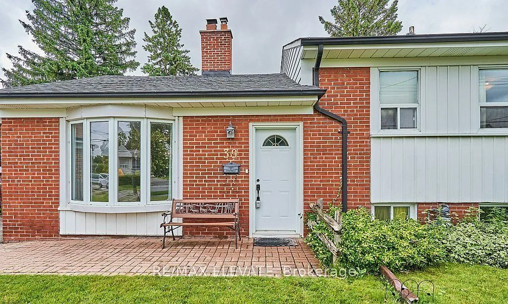5 bed, $3,900 — Photo 1