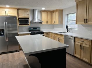 2850 Hebert St, Beaumont, TX 77705