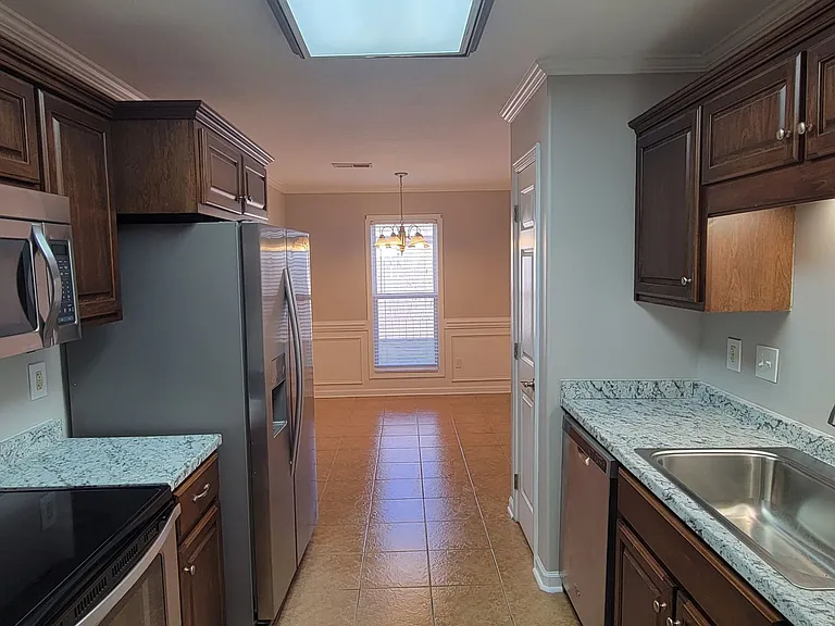 134 Liverpool Cv — Photo 4