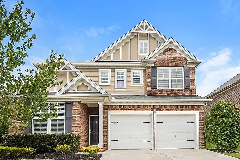 3 bed, 2.5 bath, 2193 sqft, $2,720 — Photo 1