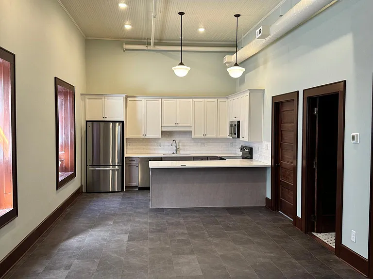 131 S Main St #101 — Photo 5