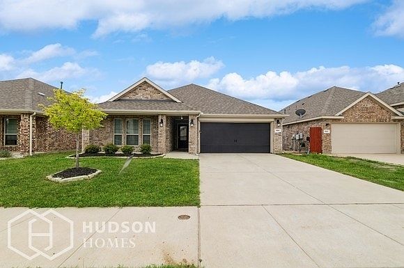 1st image of 928 Lake Woodland Dr