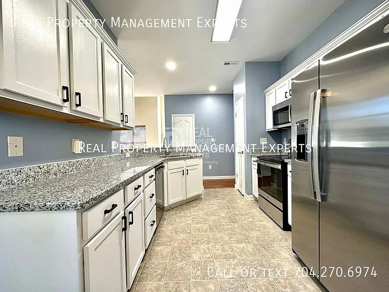 8815 Firestreak Dr — Photo 3