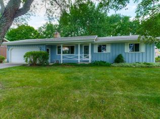 1522 18th Ave NW, New Brighton, MN 55112