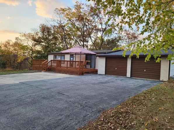 10053 Wildflower Dr, Unionville, MO 63565