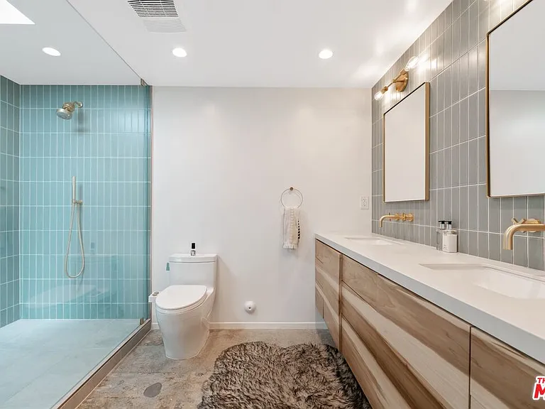 2820 Nichols Canyon Pl — Photo 40