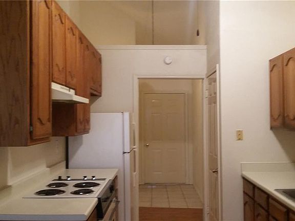 3rd image of 2725 Mistywood Ln