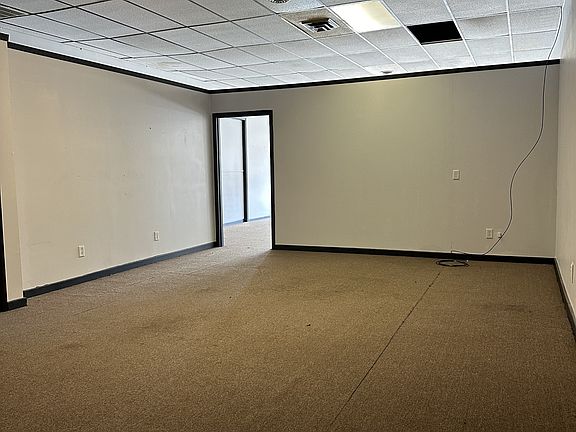 4th image of 124 N 3rd St #11253337
