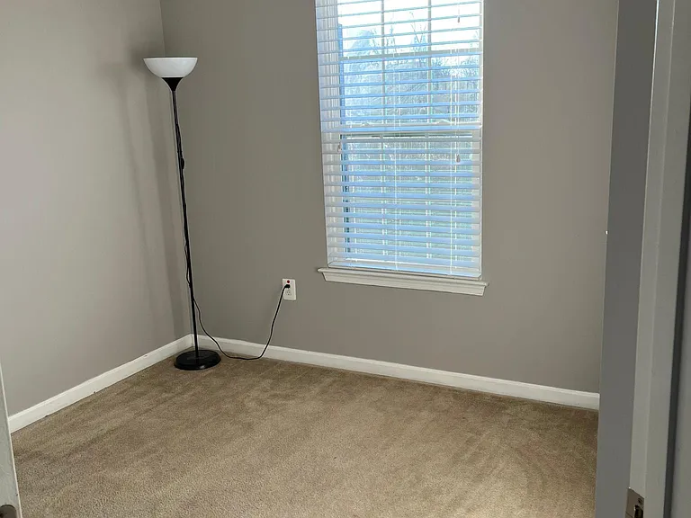 8605 Enoch Pratt Dr — Photo 21