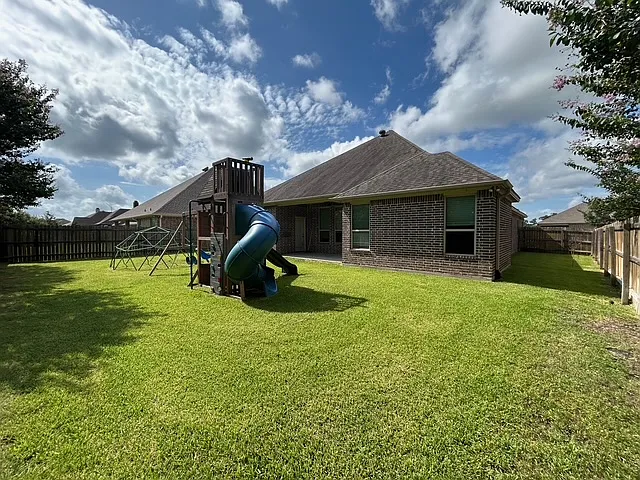 15623 Shady Brook Ln — Photo 25
