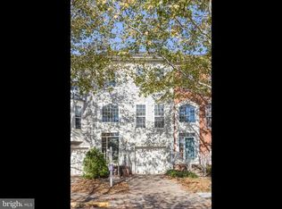 43174 Center Post Ter, Ashburn, VA 20148