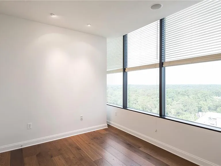 2828 Peachtree Rd NE #1903 — Photo 20