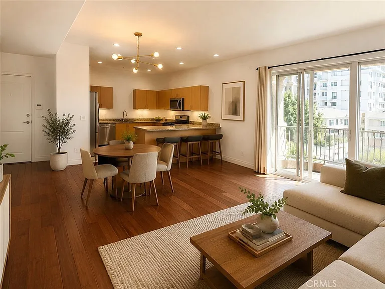 917 S New Hampshire Ave #315 — Photo 3