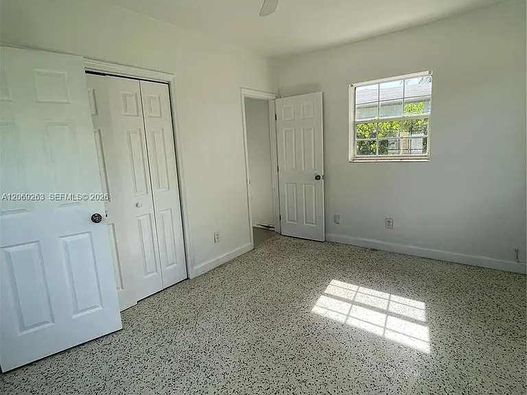 1137 NE 111th St #1135 — Photo 3