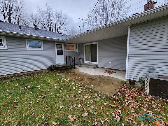 3rd image of 980 Clairmont Ave