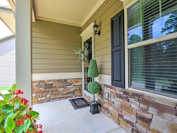 4th image of 167 Stone Manor Ct